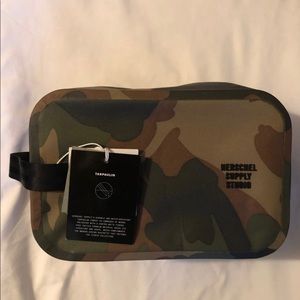 Herschel Chapter Travel Kit Studio Toiletry